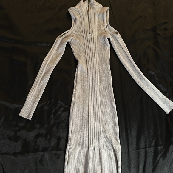 Dress - Picture 2 of 3